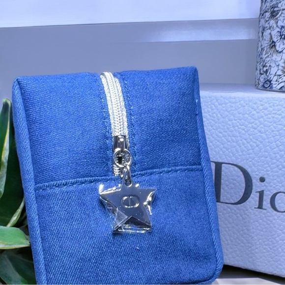 ❗️ SOLD ❗️Dior Denim Makeup Bag & Dior Eyeshadow Brush - Picture 2 of 3